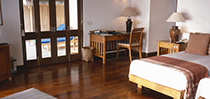 Room 03
