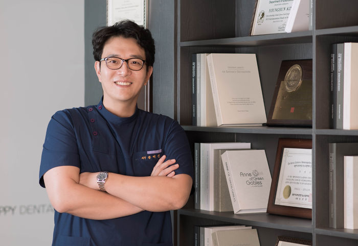 Naju Innovation City Dental Front Teeth dental crown treatment 4