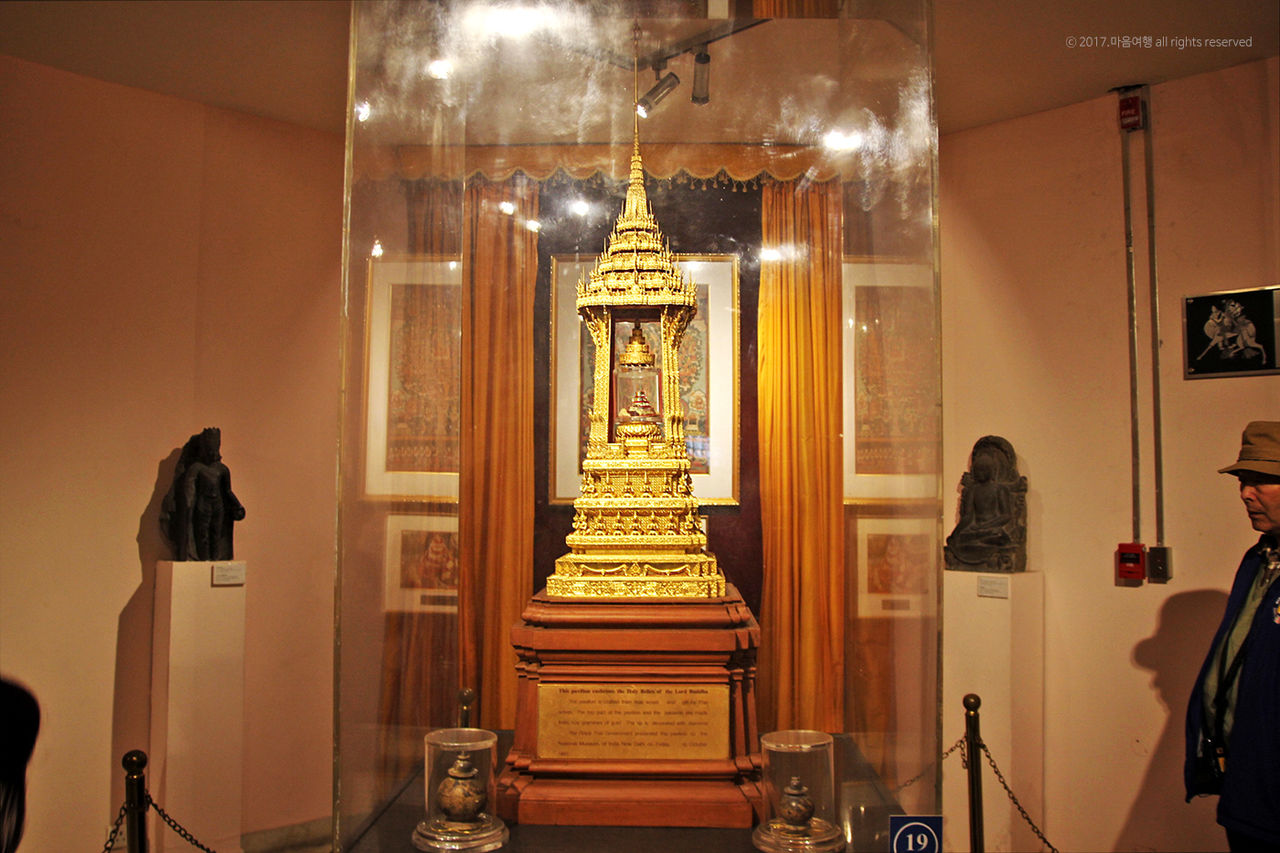<br><br><br><br><br><br><br><br><br><br>국립박물관에 전시된 부처님 진신사리
