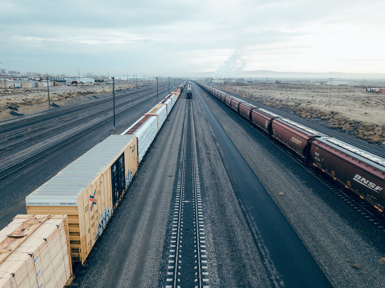 Freight train/ Cargo truck