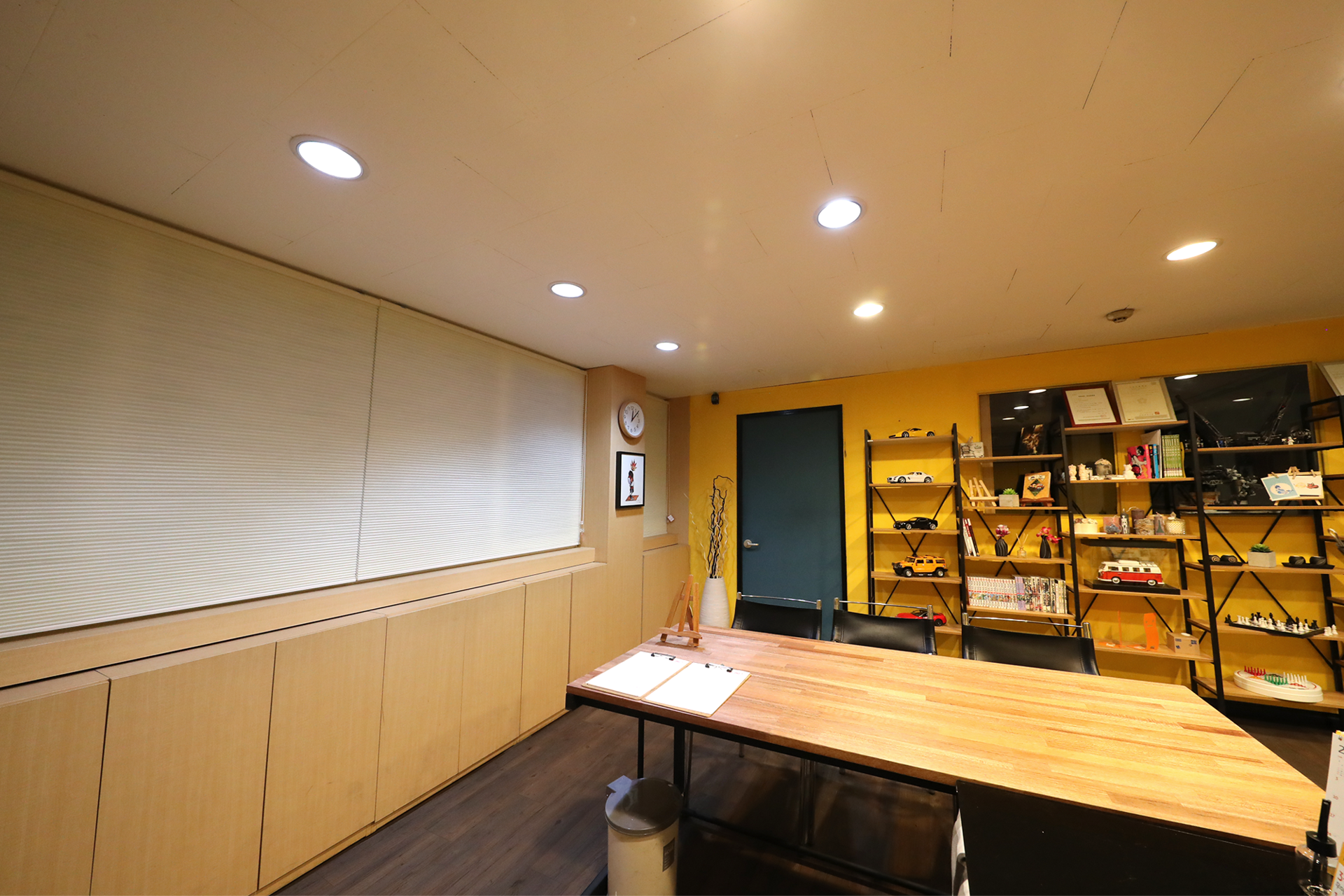 애니벅스 만화애니전문학원 상담실