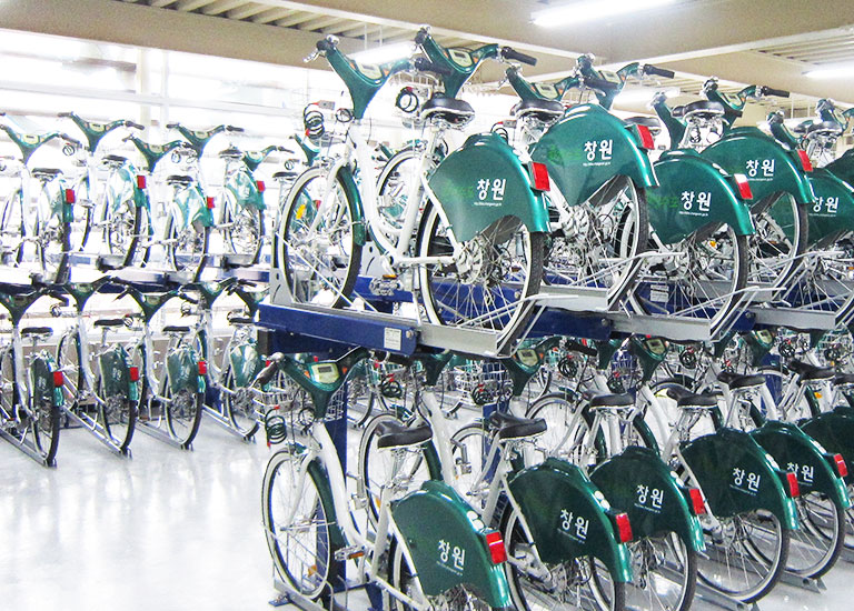 <span style="position:relative; bottom:10px; display:inline-block; width:100%; color:#fff; background:#d2ab7c; padding:0 5%;">Changwon Station Nubija 2nd-stage bicycle storage</span>