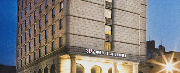 <div class="about color"><span class="txt1">STAZ HOTEL Jeju Robero</span><br><span class="txt2">137Rooms</span></div>
