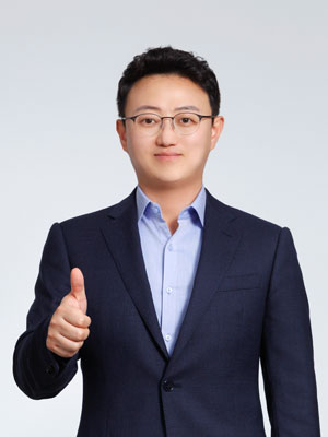 대표이사  :  이윤재