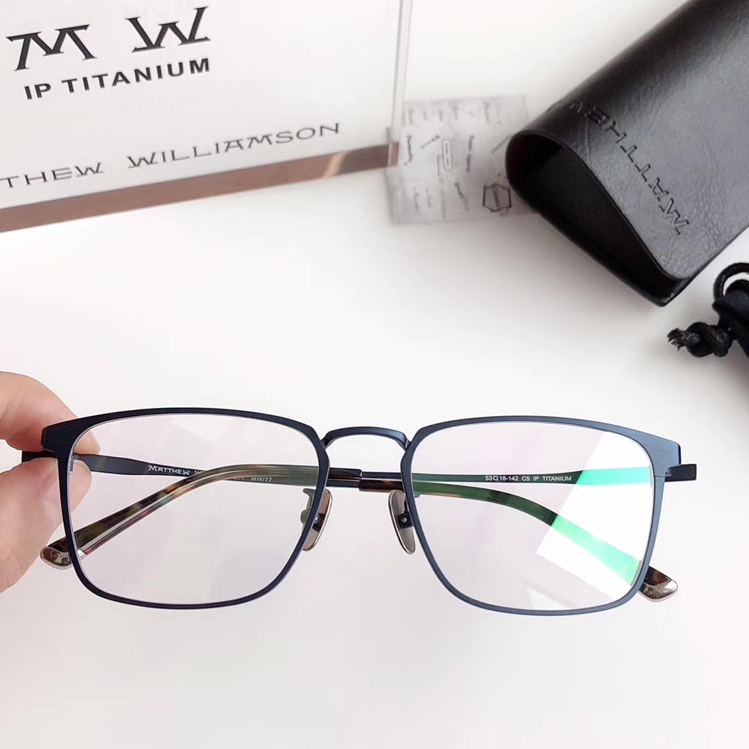 MW77