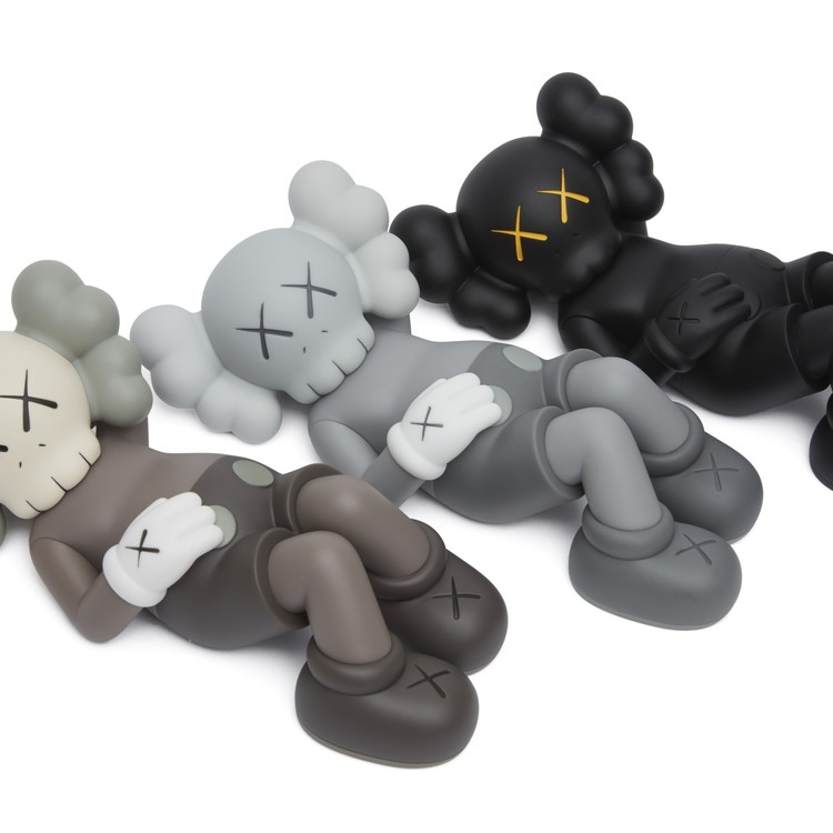 카우스 홀리데이 KAWS HOLIDAY : JAPAN 9.5