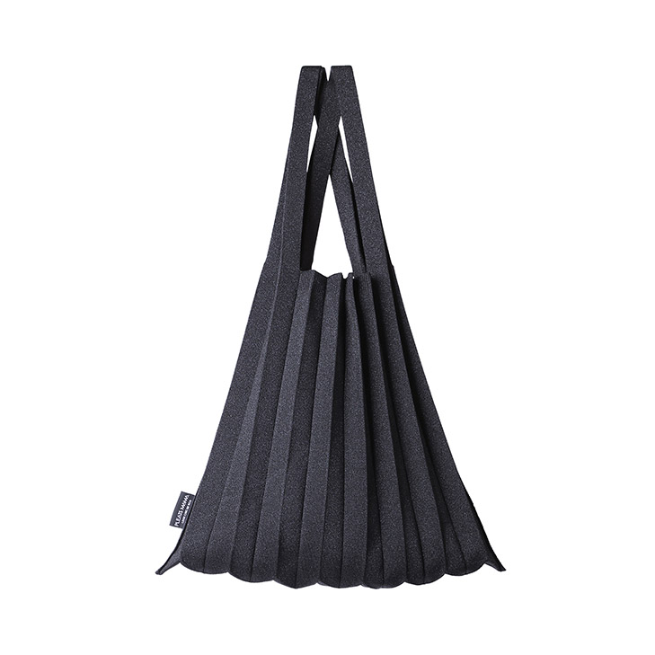 Knit Pleats Glitter Shoulder Bag Black : PLEATSMAMA