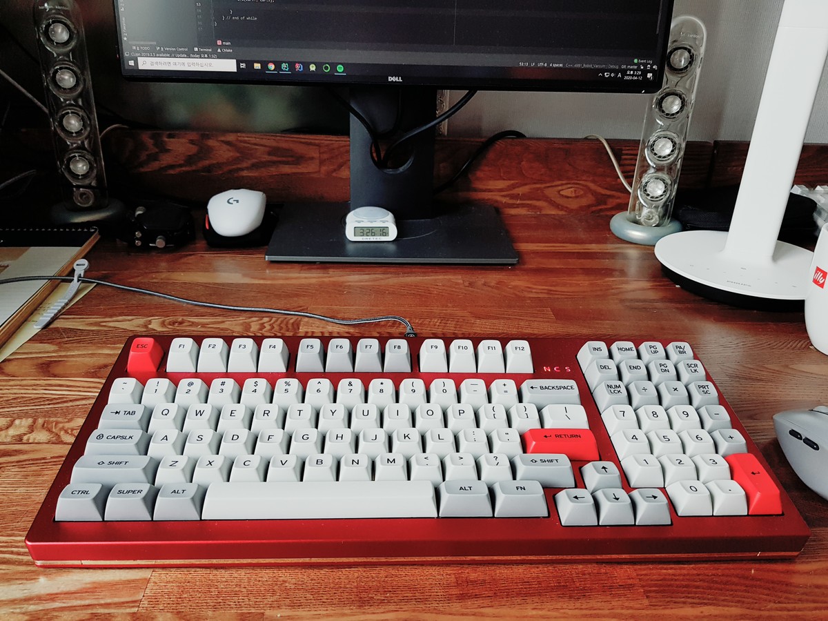 메인으로 사용하는 TX1800 V2입니다 : TX Keyboard