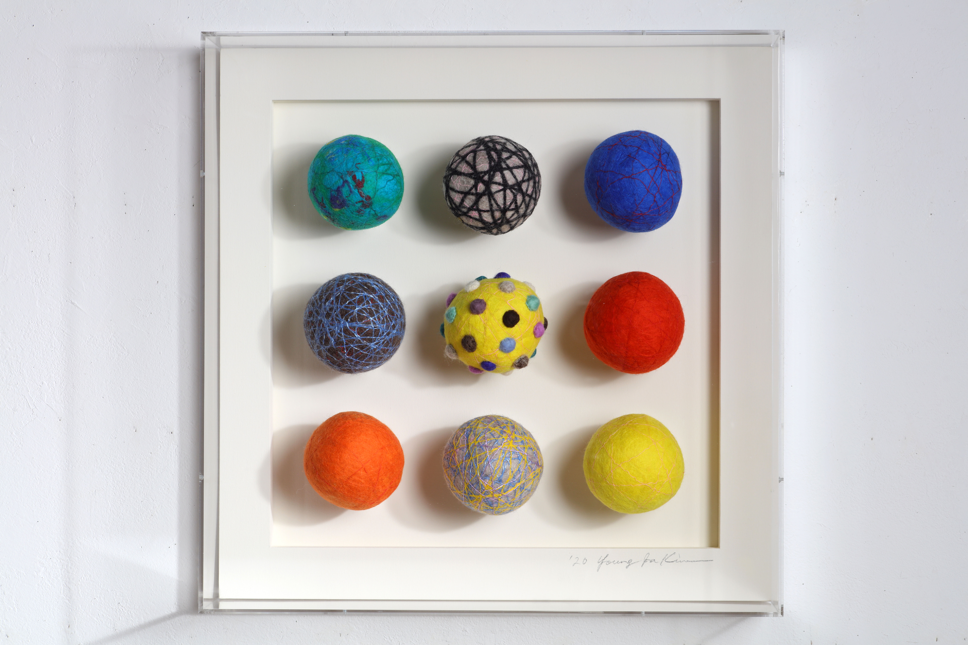 "산으로부터 오는 노래" / 52x52x13cm / 양모(wool),실(threads, yarn) / Hand-made Felt / 2020