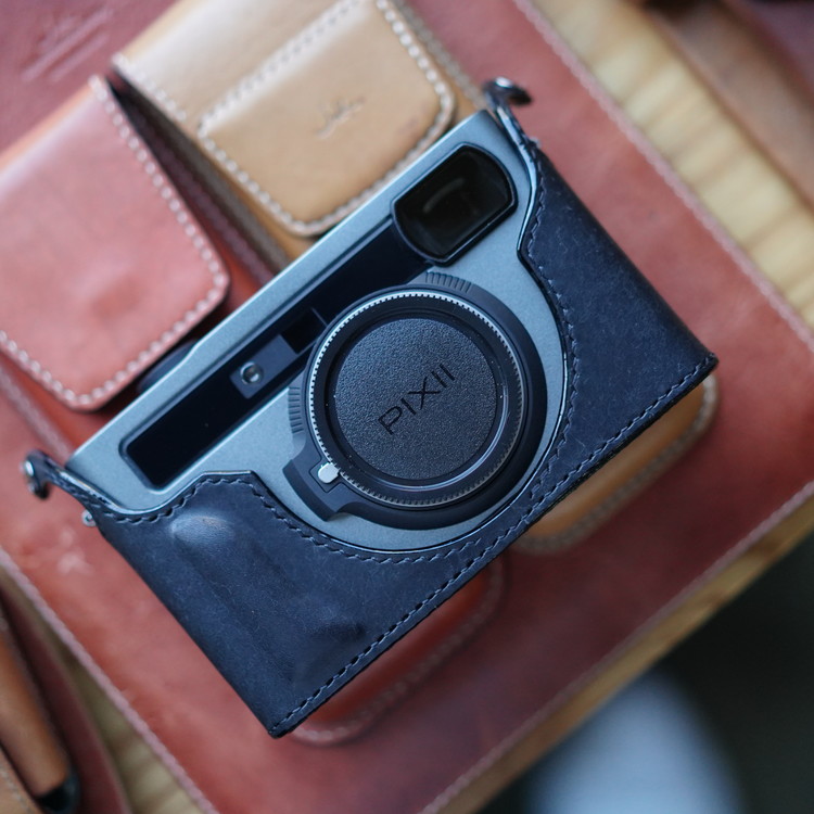 Half Case for Leica M9 M8 レッド