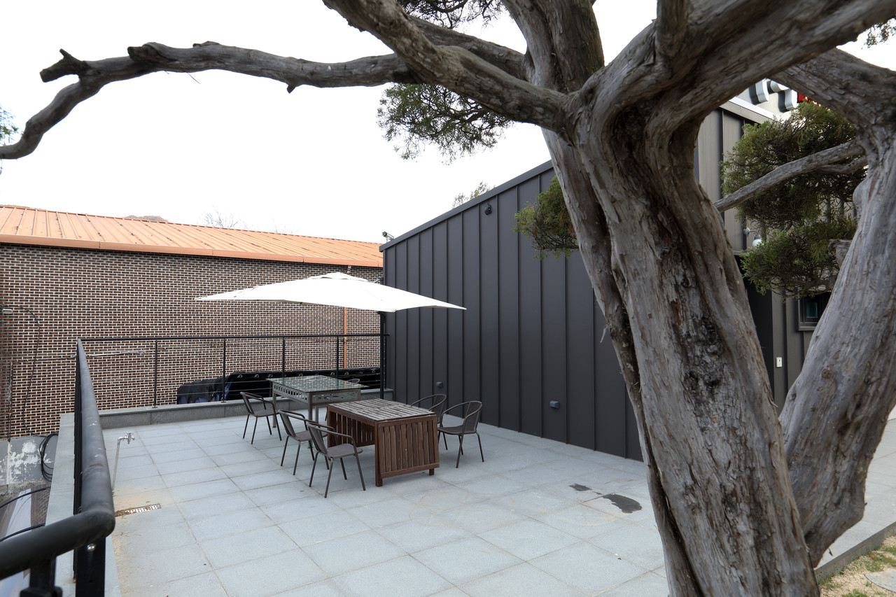 <b>야외테라스 및 쉼터</b>