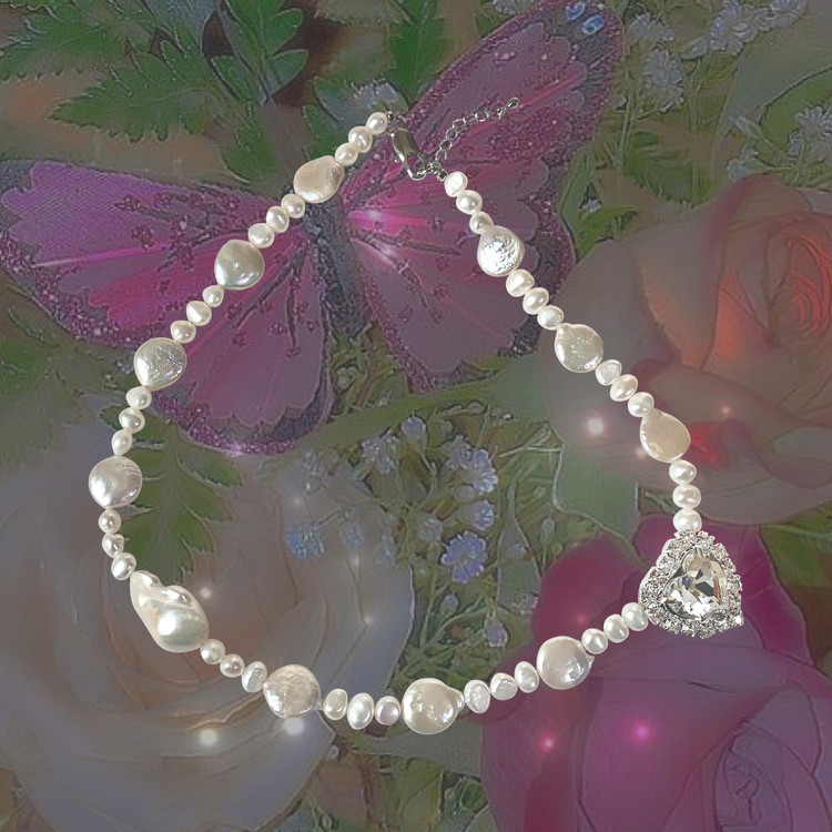 Heart Gem with Pearl Necklace - white