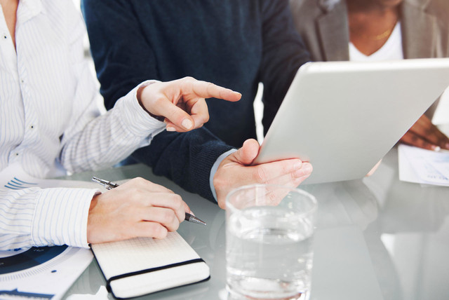<p style="text-align: center;"> <span style="font-size: 20px;"><strong>MENTORING</strong></span> <br><span style="font-size: 20px;">멘토링</span> <br><span style="font-size: 35px;"><strong>+</strong></span></p>