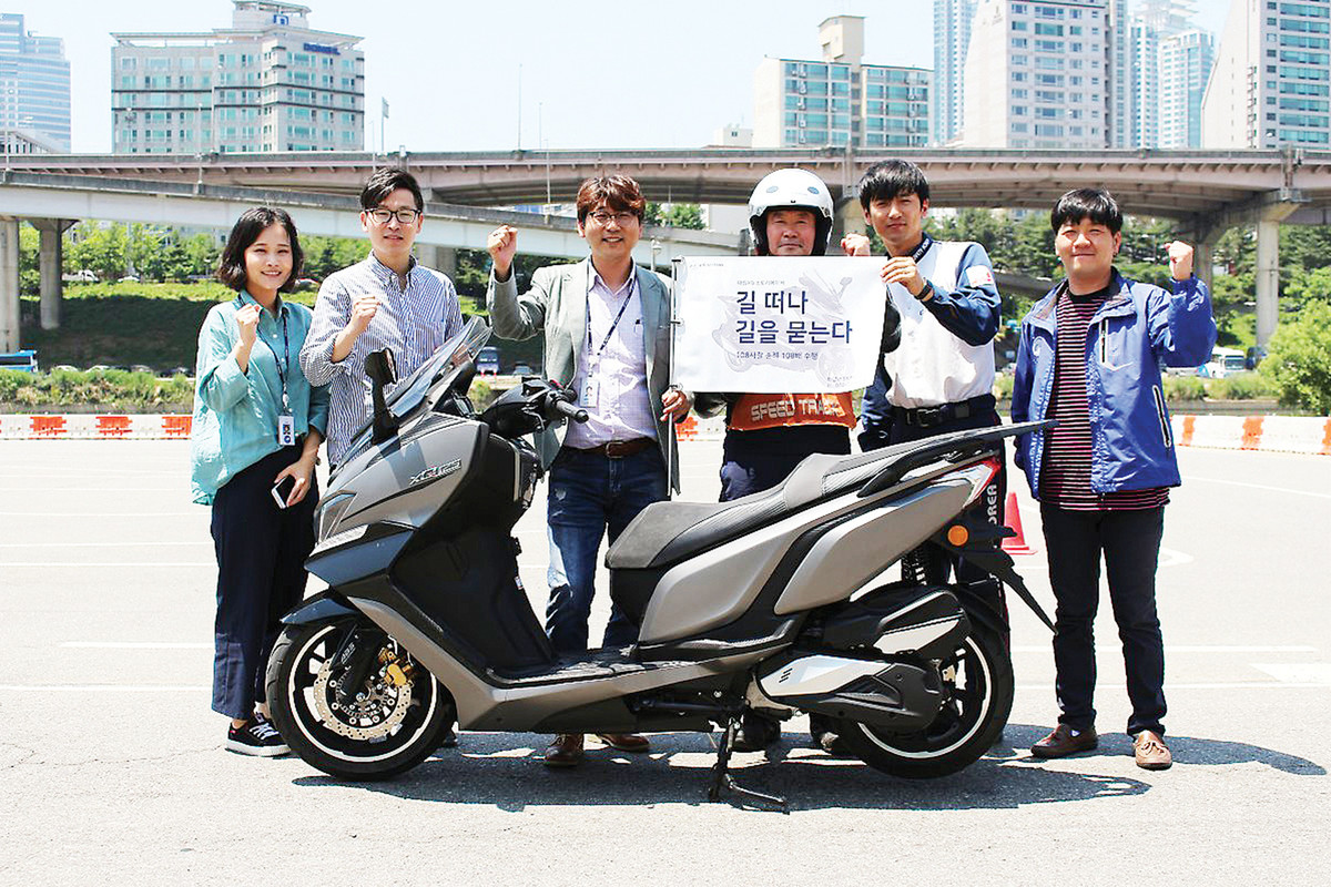 ‘꽃 중년’, XQ125 타고 전국 순례 : 한국이륜차신문
