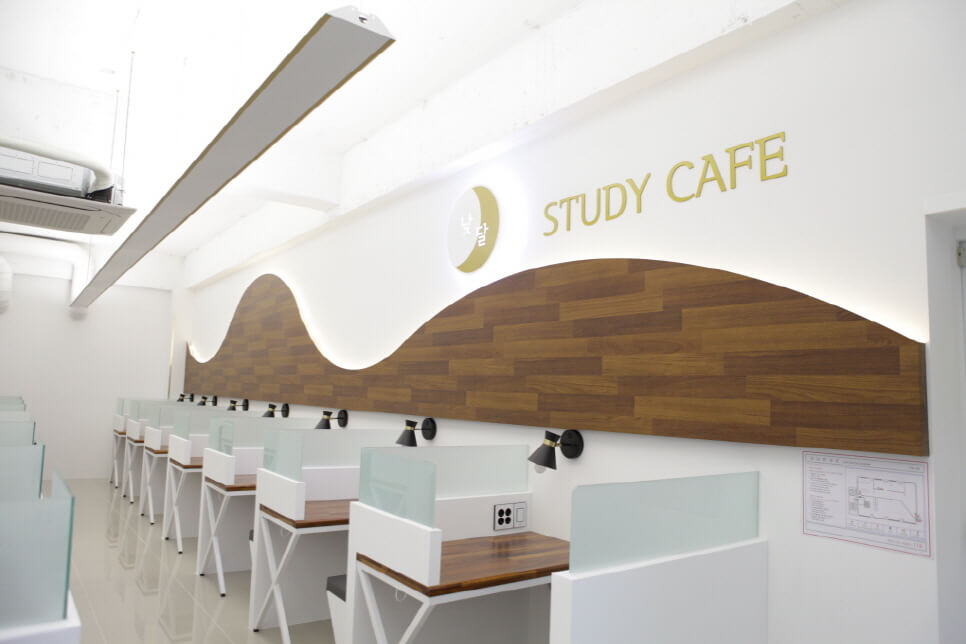 <strong>FRANCHISE<br><font size="3"> 성공창업안내 </font></br></strong>