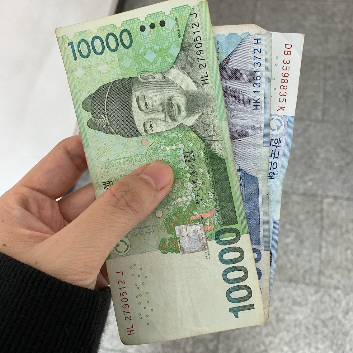 부자 습관을 타고난 30살 디자이너의 머니로그 : UPPITY 어피티