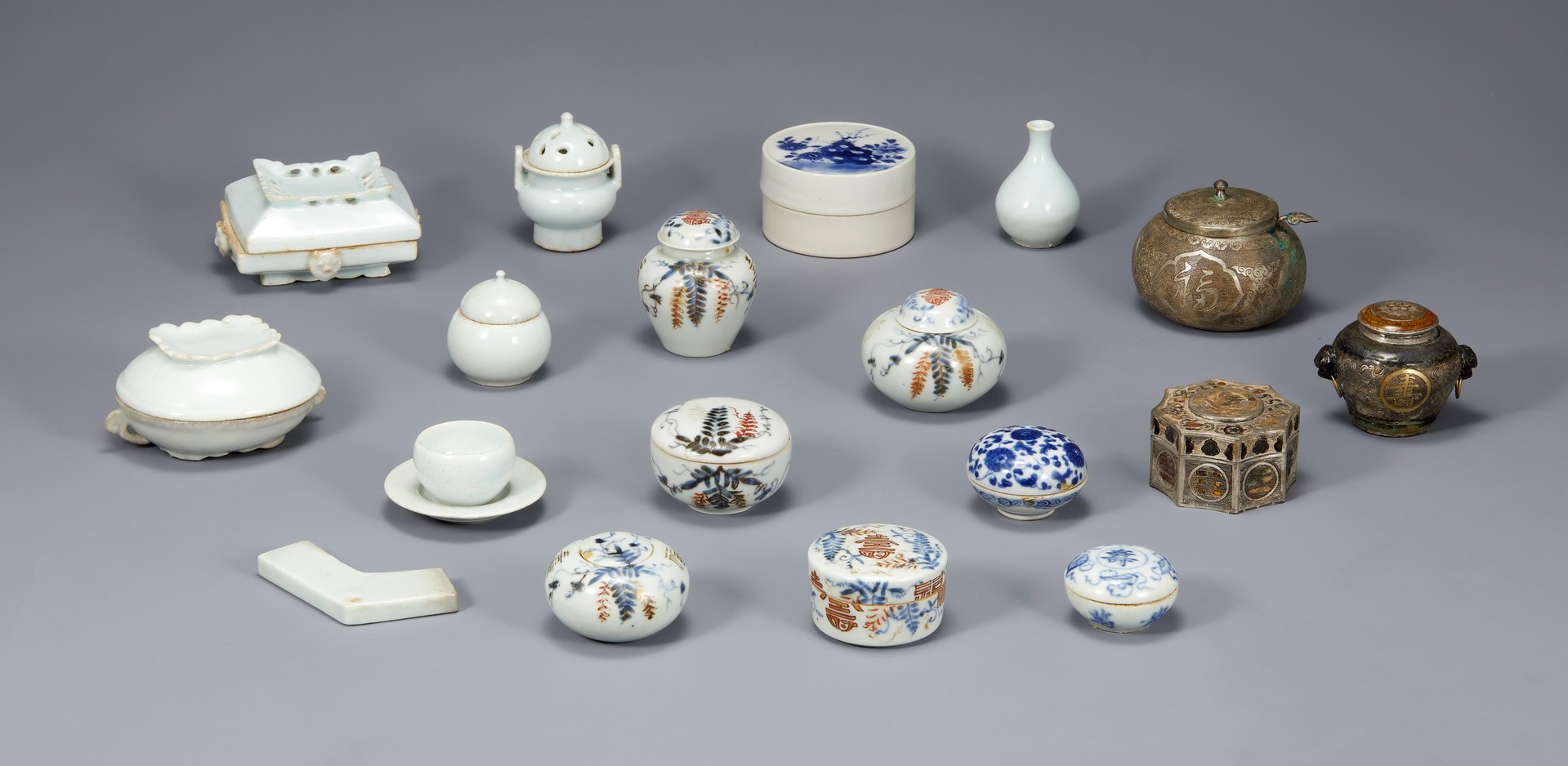 Collection from the tomb of Royal Concubine Wonbin (元嬪洪氏, 1766~1779), Inmyeng-won (仁明園), National Museum of Korea ⓒNational Museum of Korea