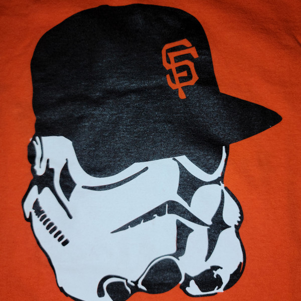 San Francisco Giants Star Wars 40th Anniversary Baseball Stormtrooper  T-Shirt XL