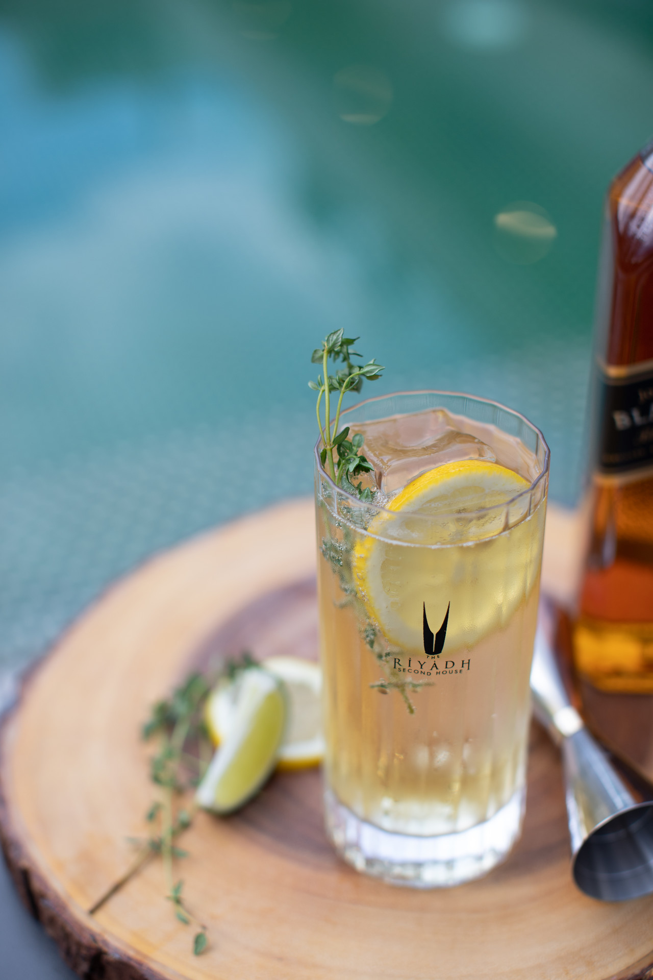 <br><h4>COCKTAIL</h4>