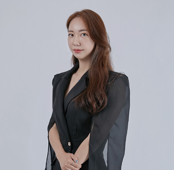 광진 협업점<br>Scalp Designer<br>PEGGY 원장<br><br>미대 한국화전공 <br>제약회사 근무<br> 병원코디네이터 자격증 보유<br>ISO 17024 프로페셔널 수상<br>Graycity Bald head Design /<br>Scalp Micro Pigmentation 자격 수료