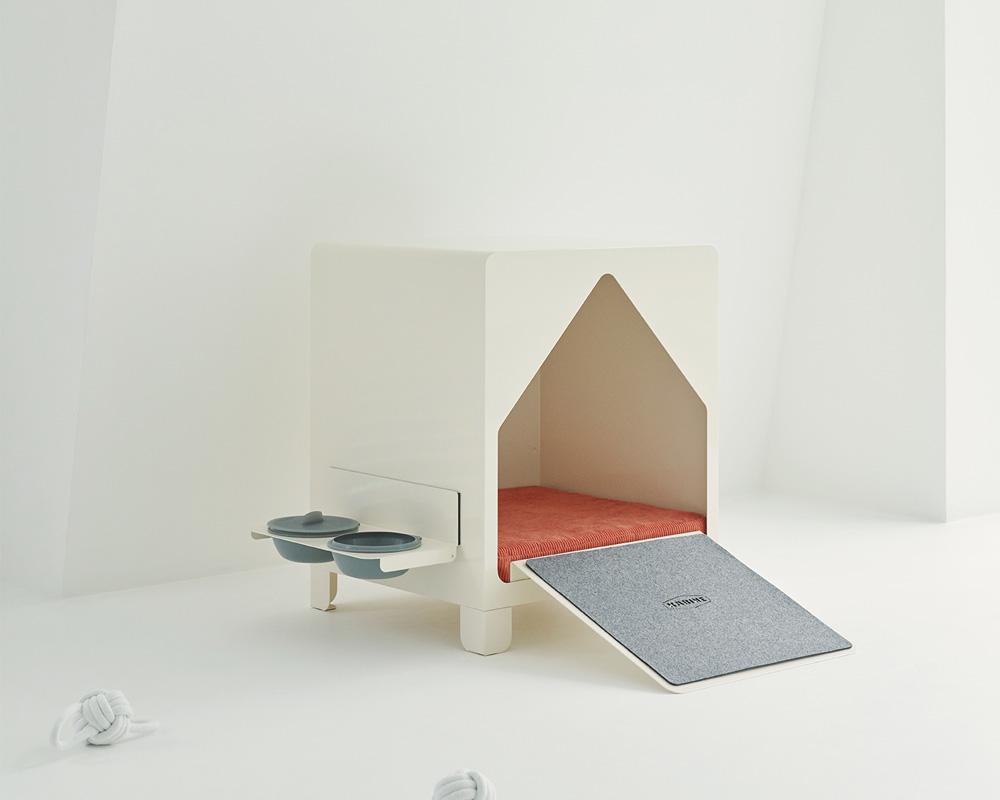 <h4><b>KABINE PATPAT House</b><br>(Orange Cushion)</h>