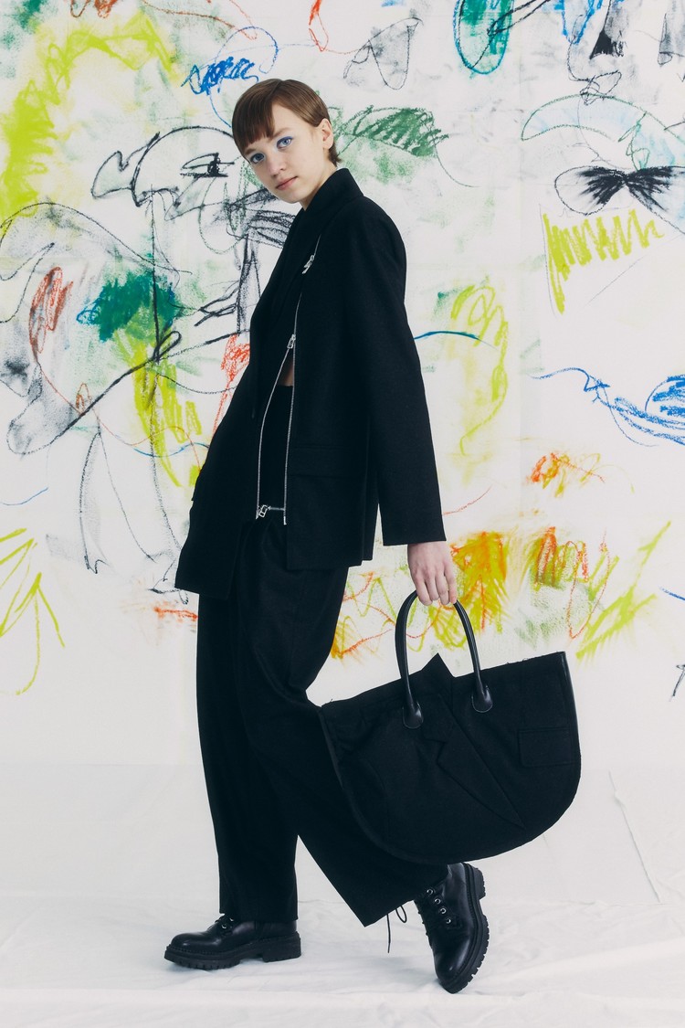 [THE MUSEUM VISITOR] ダブル レイヤード DOT BACK PACK THE MUSEUM VISITOR | 더뮤지엄비지터 The Museum Visitor
