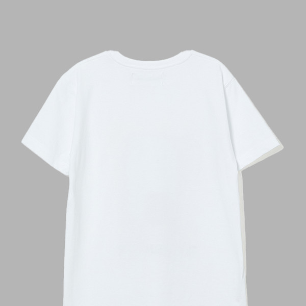GALLERY T-SHIRTS 01 : THE MUSEUM VISITOR