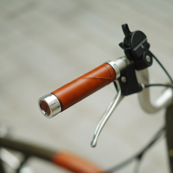 Leather bike shop handle grips