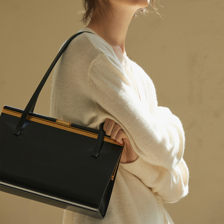 激安正規品 ANUUNE バッグレースブルゾン sleepyhollowevents.com