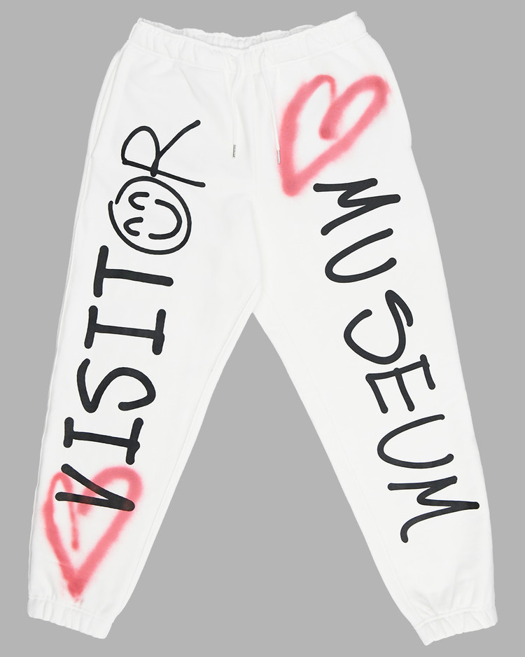 VISITOR HEART SPRAYED JOGGER PANTS (WHITE) : THE MUSEUM VISITOR
