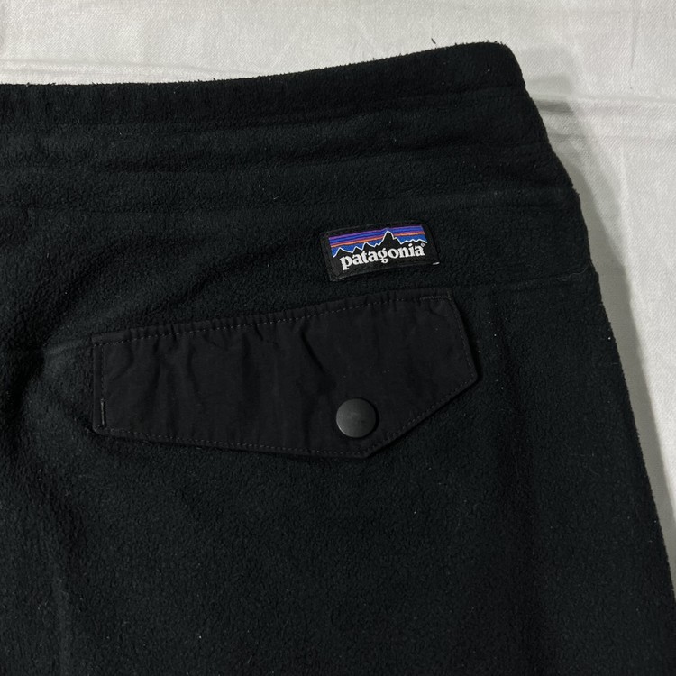 patagonia fleece pants (28-32 