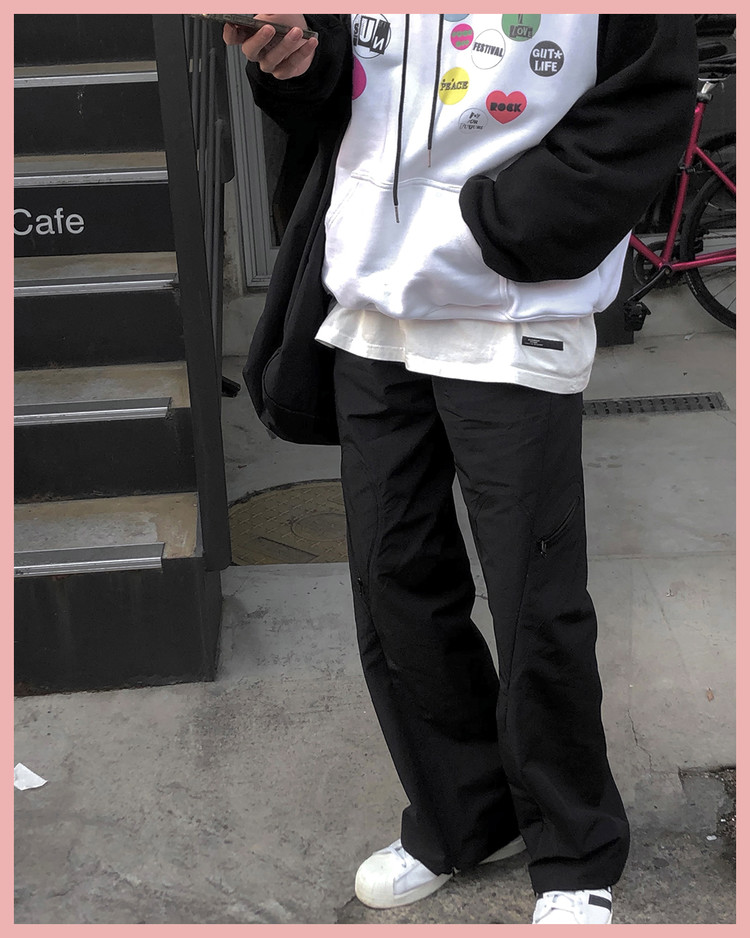 TWISTED HEART ZIPPER NYLON PANTS (BLACK) : THE MUSEUM VISITOR