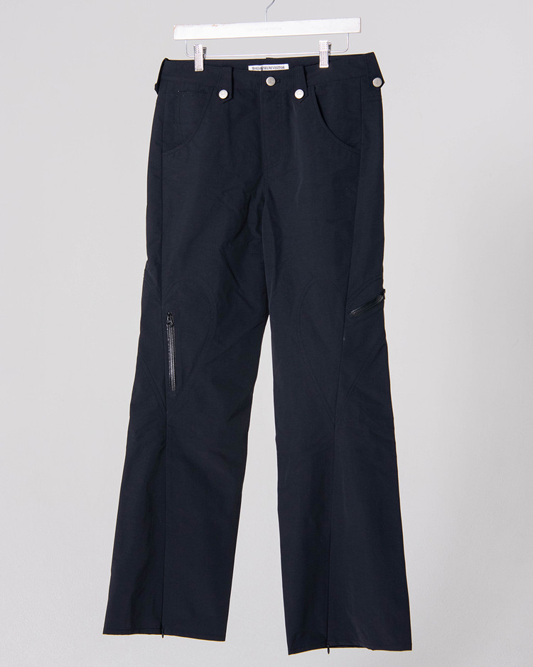 ◆THE MUSEUM VISITOR◆ HEART L NYLON PANTS 08219 TWISTED HEART ZIPPER NYLON PANTS (BLACK) : THE MUSEUM VISITOR