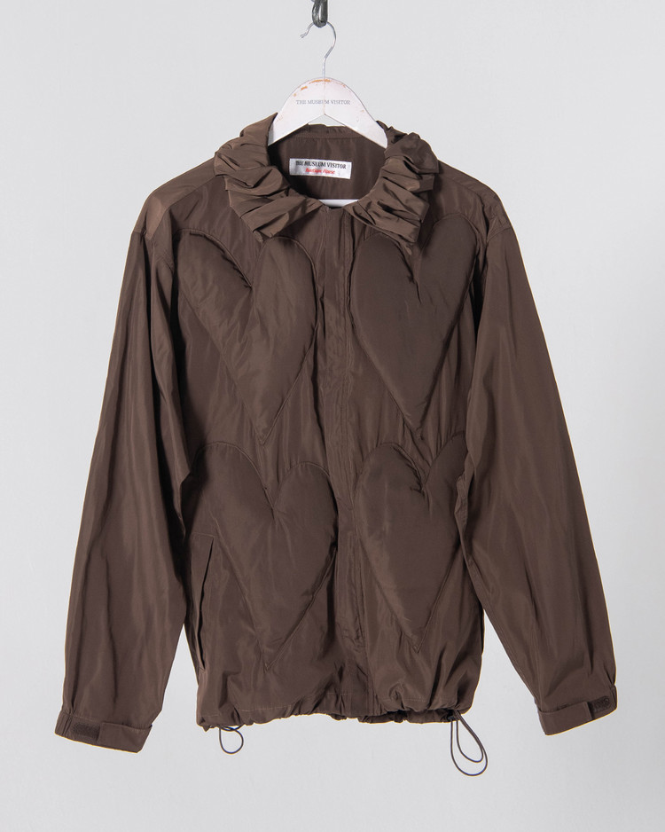 HEART EMBOSSED JACKET (BROWN) : THE MUSEUM VISITOR