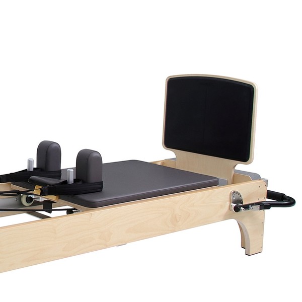 ピラティス リフォーマーやチェアーの前に フットコレクター