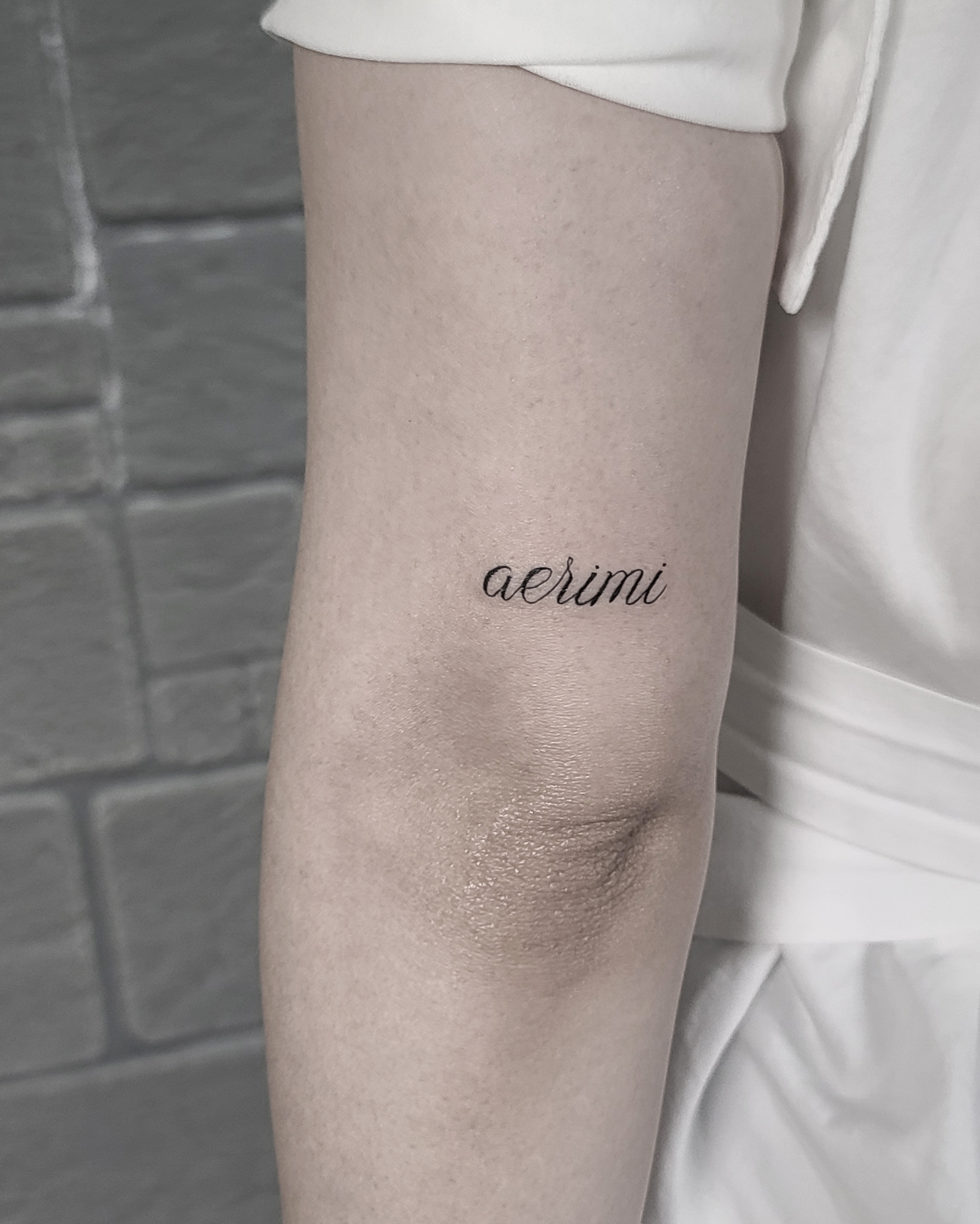 LETTERING