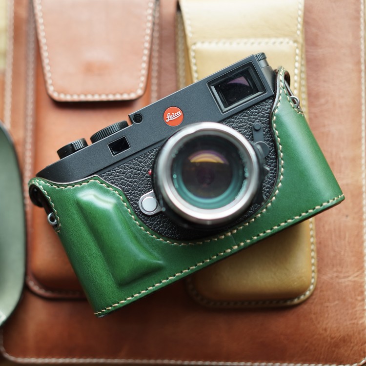 Leica M11 TagCase (Open Version) Ostrich Leather