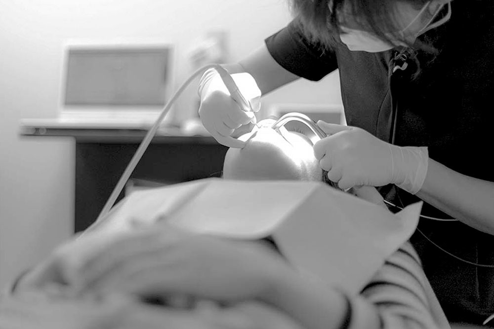 남천동-광안리치과-유엘치과-스케일링-치위생사진료