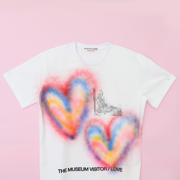 THE MUSEUM VISITOR★韓国★BERLIN LOVE HEART SPRAYED T-SHIRTS BERLIN LOVE HEART SPRAYED T-SHIRTS : THE MUSEUM VISITOR