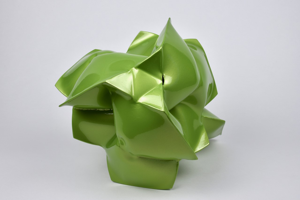 Jeremy Thomas, V W Green, 2021, Forged cold rolled steel and urethane, 30.5 x 33.8 x 30.5 cm, JT 039