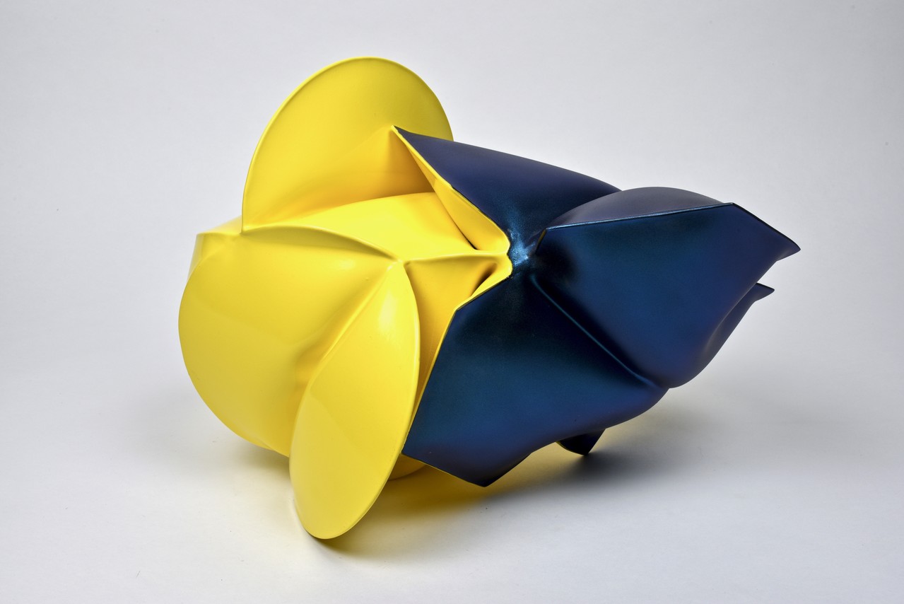 Jeremy Thomas, Phenaphthene Blue, 2021, Cold rolled steel and powder coat, 35.6 x 45.7 x 35.6 cm, JT 059