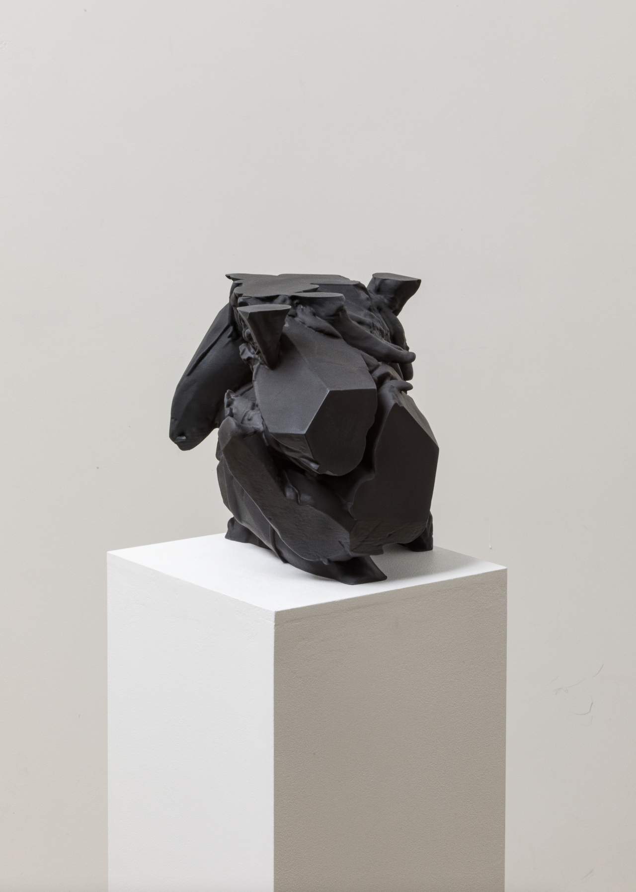 이병호, Eccentric Abattis, painted sculpture, 25 x 25 x 35 cm. 2021