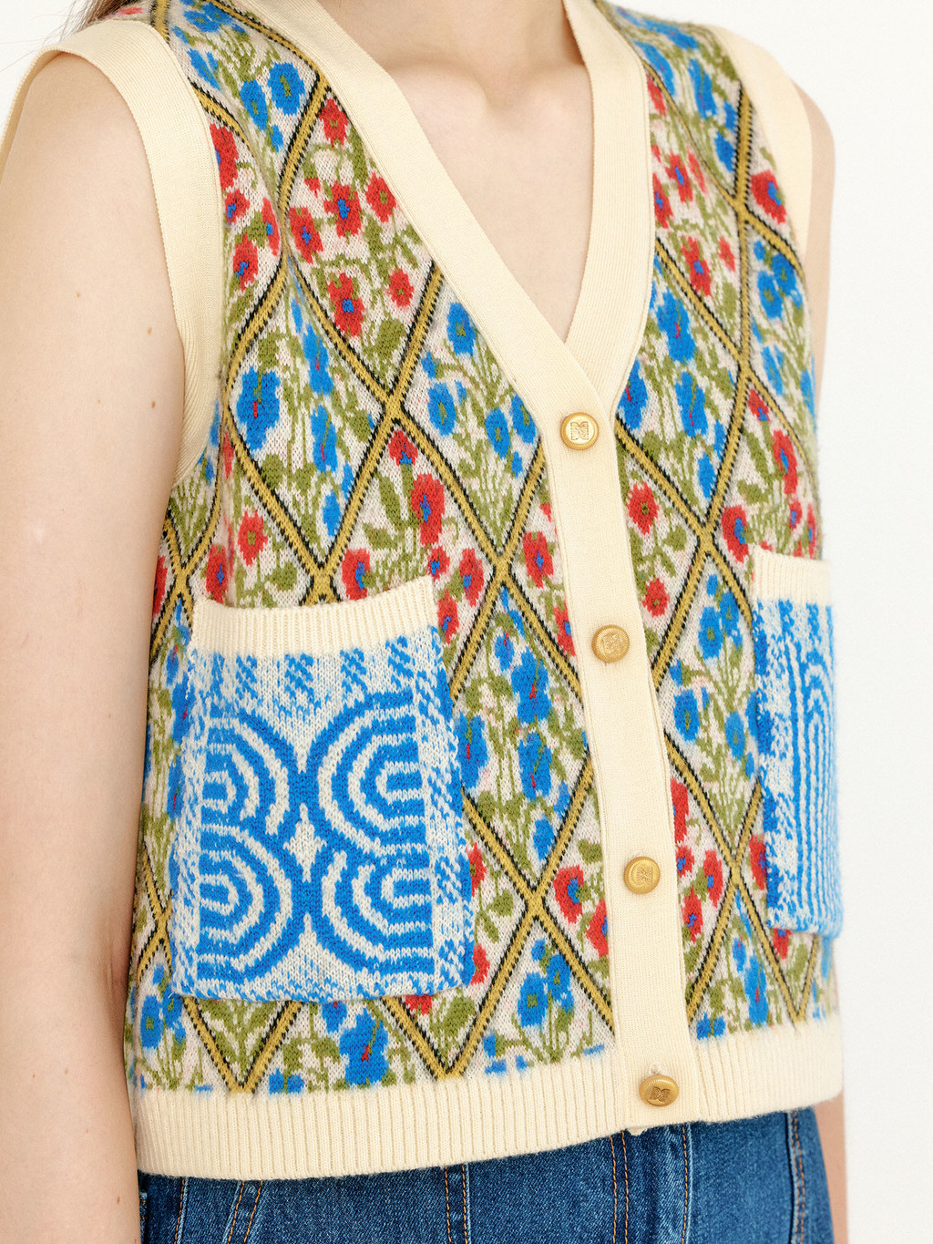 VITA Flower Pattern Knit Vest - Ivory/Blue/Red Multi : EENK SHOP