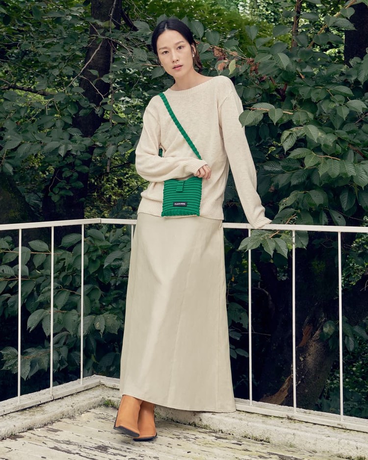 PLEATSMAMA: Sustainable Knit Pleats Bag