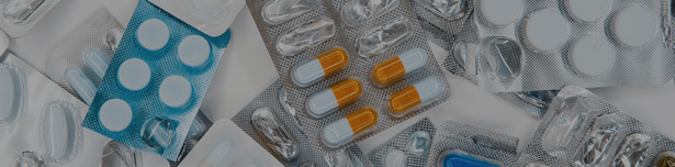 제약 산업<br/><strong style="font-size:16px; text-transform:uppercase; opacity:0.3;">THE PHARMACEUTICAL INDUSTRY</strong>