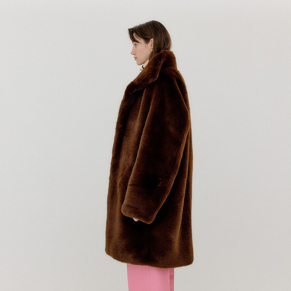 FAUX FUR COAT – BEEDEN