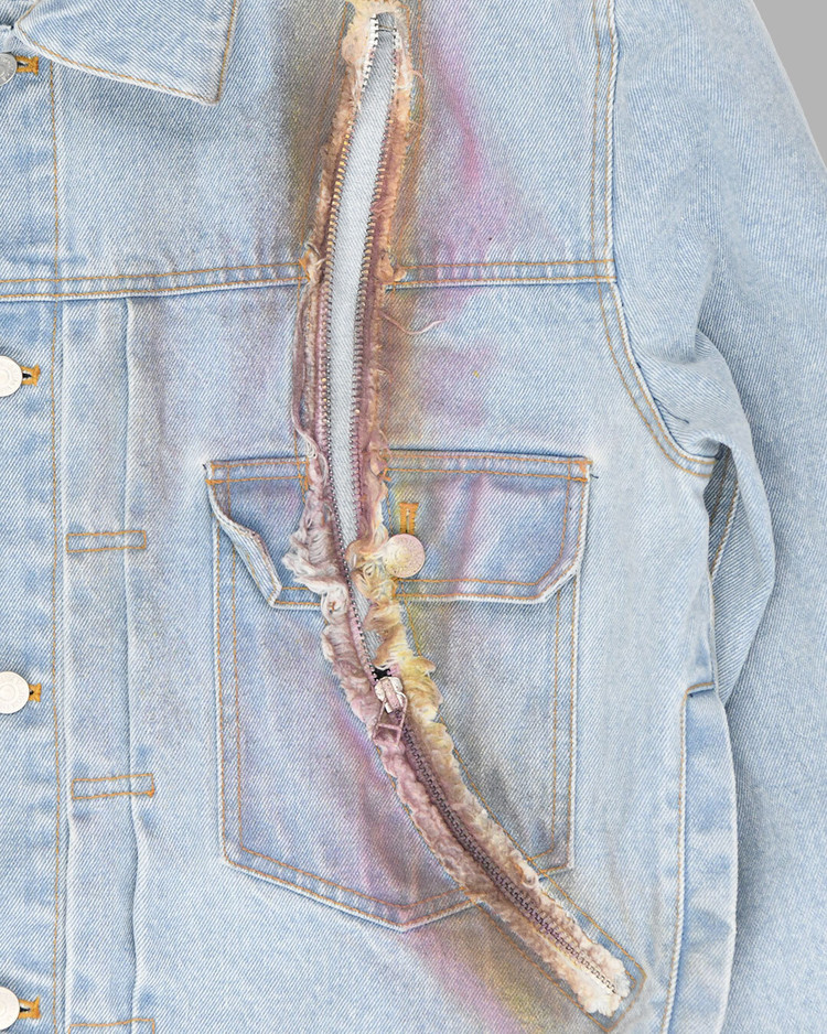 ◆THE MUSEUM VISITOR◆ SPRAYED CURVED ZIPPER DENIM JACKET 08 d42b2ad5cede2.jpg