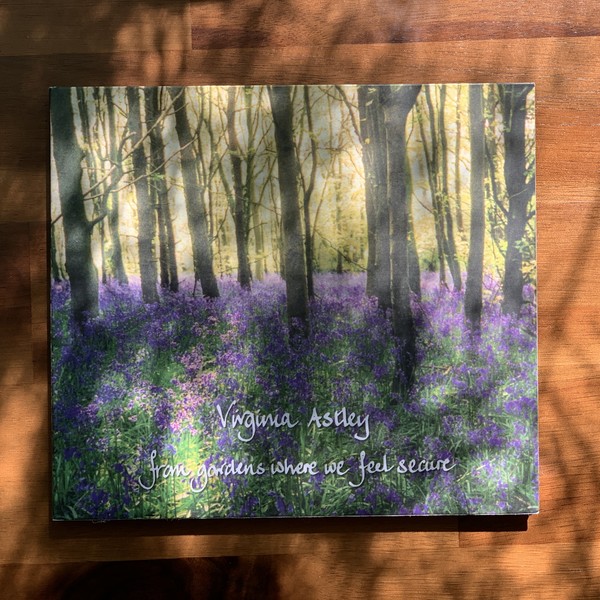 Virginia Astley / From Gardens Where We Feel Secure : 수관기피