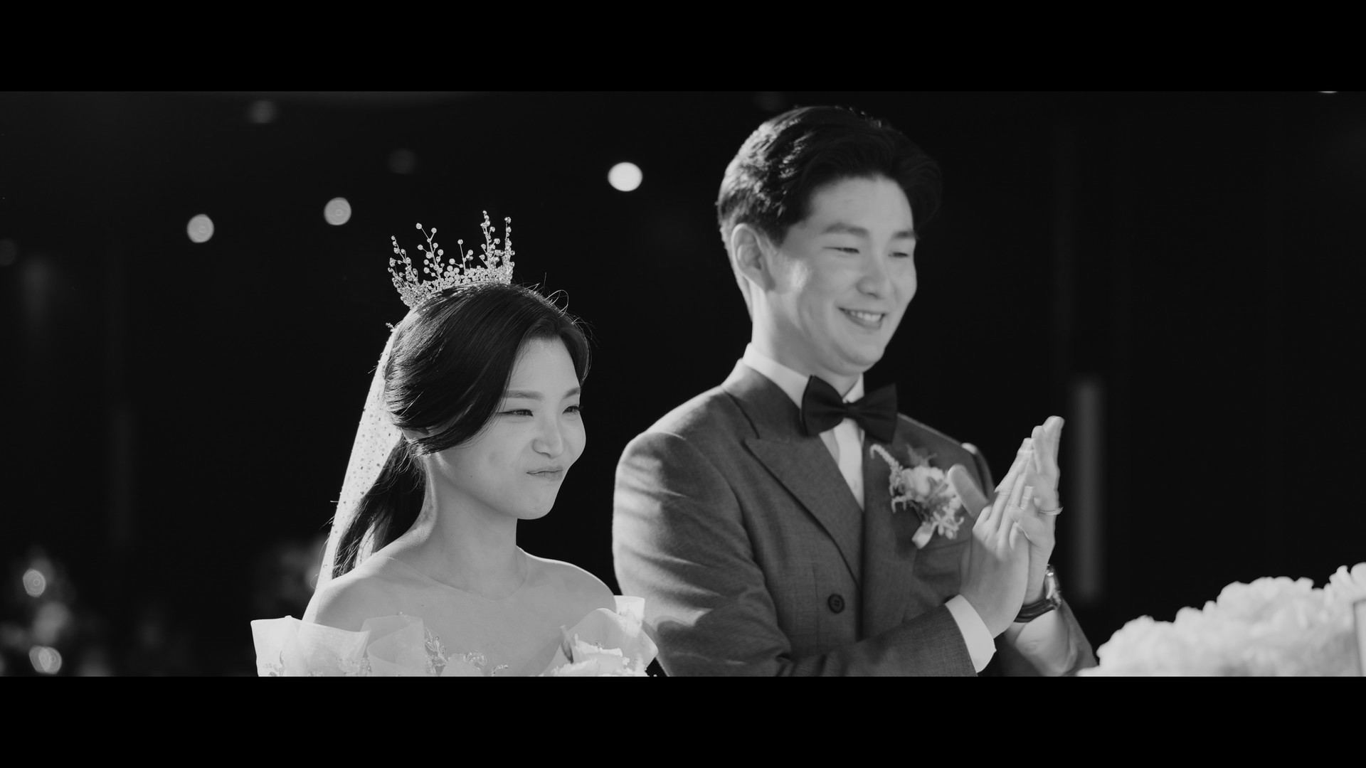 <strong>화이트 실루엣</strong> <P> <h6>(1인 2캠, 4K, 시네마+다큐멘터리)</h6></p><p><del> 880,000원</del></P><p><strong>690,000원</strong></p>