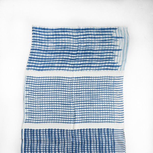 小物 Porter Classic - INDIGO PRINT SILK SCARF Porter Classic - INDIGO PRINT SILK SCARF